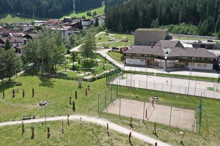 Ahrn Natur Apartment Лутаго Екстериор снимка