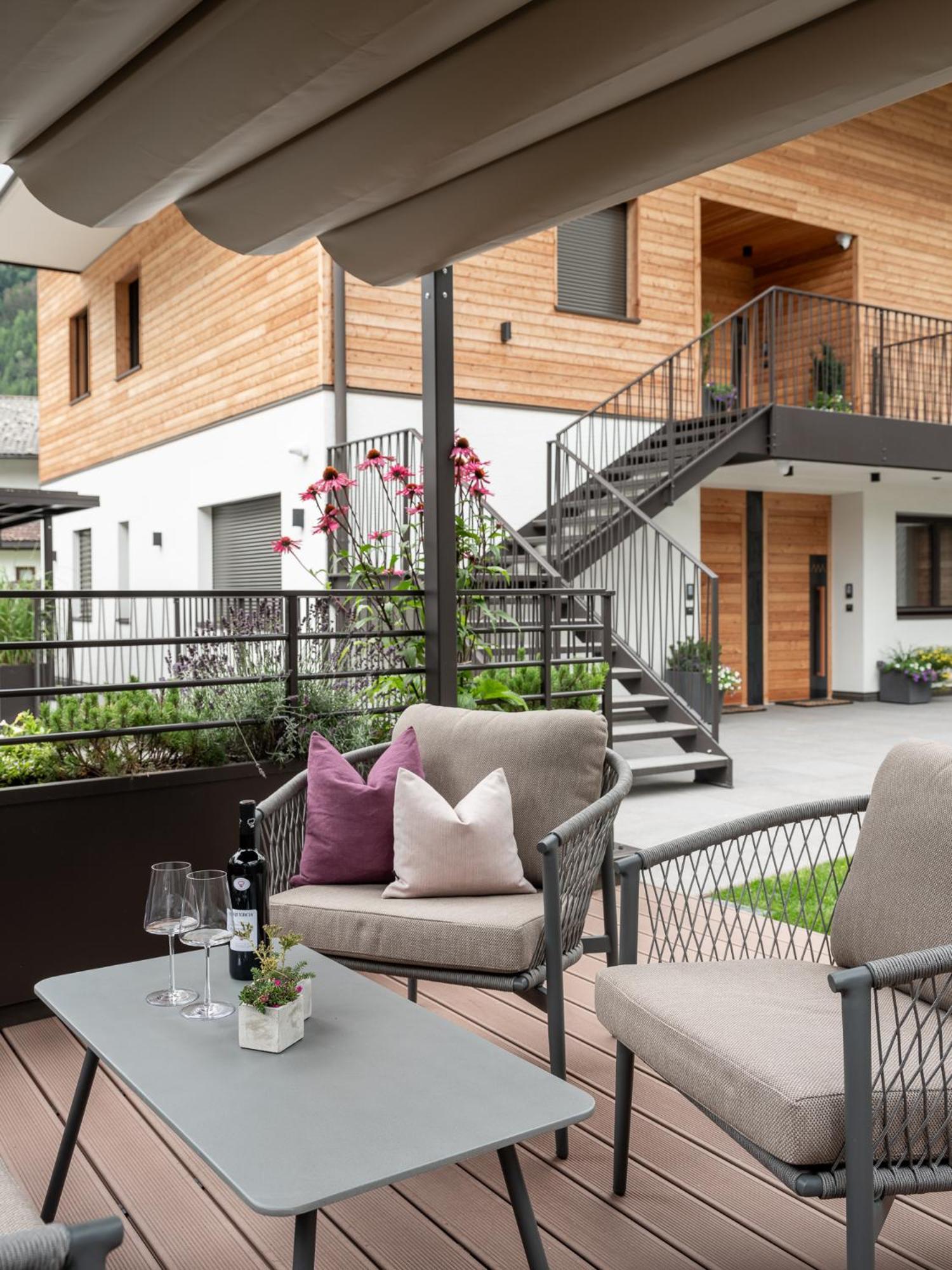 Ahrn Natur Apartment Лутаго Екстериор снимка